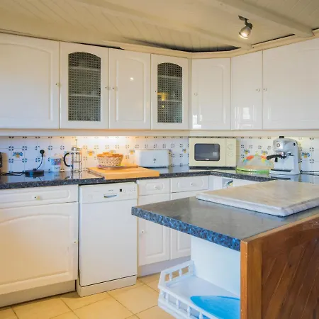Cozy Holiday In Puy-l'evaªque With Terrace * Puy-l'Eveque